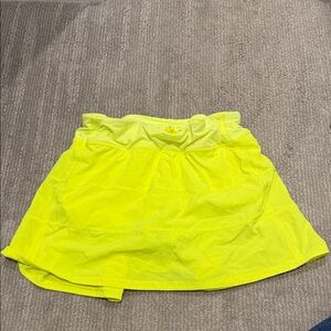 Lululemon size 6 Bright Yellow Athletic Skirt